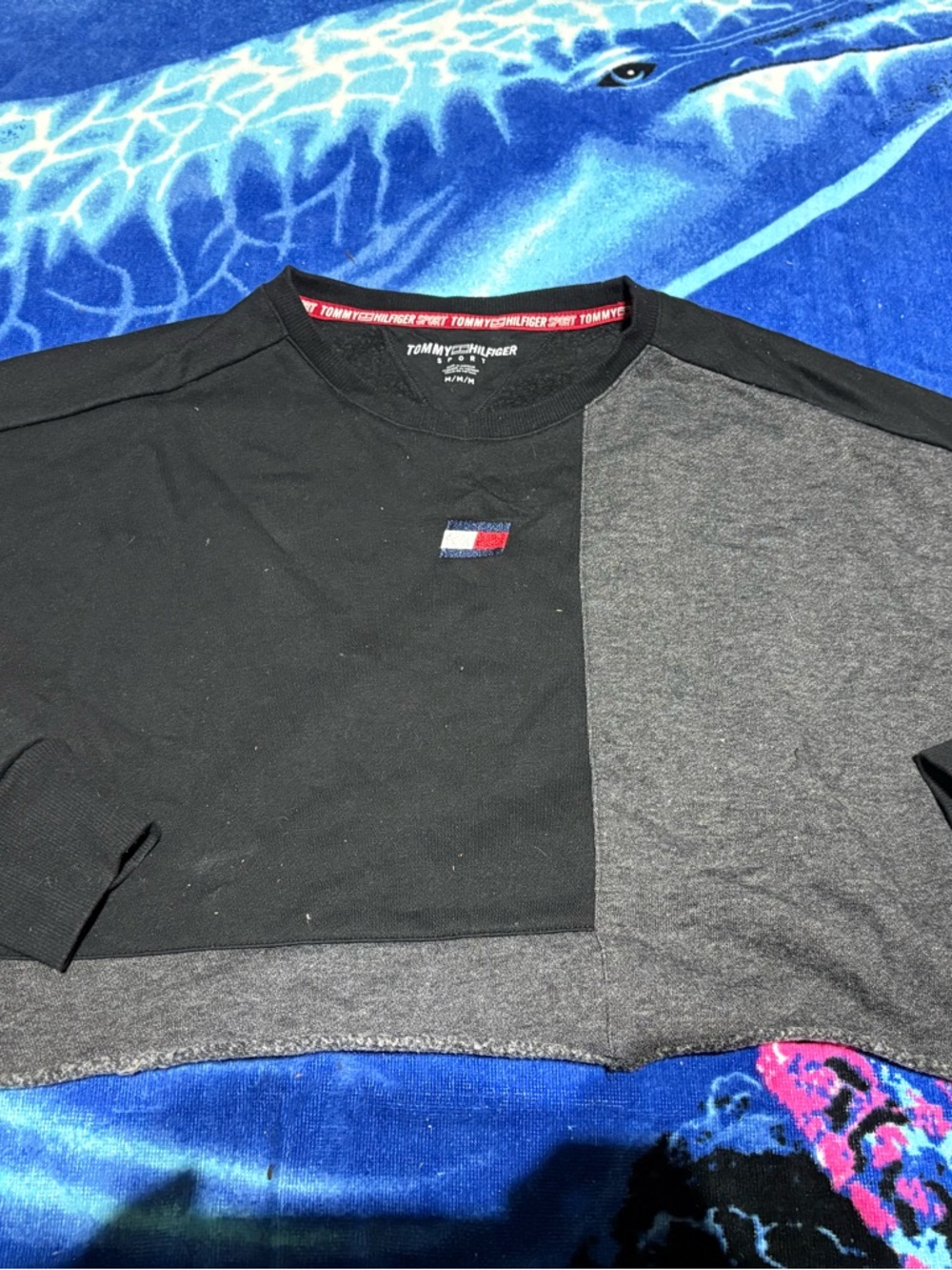 Tommy Hilfiger Black & Charcoal Split Cropped Tee S